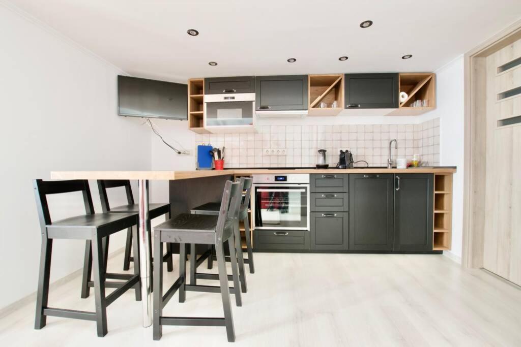 Standard Apartment By Hi5- Rose Street'S Home ブダペスト エクステリア 写真