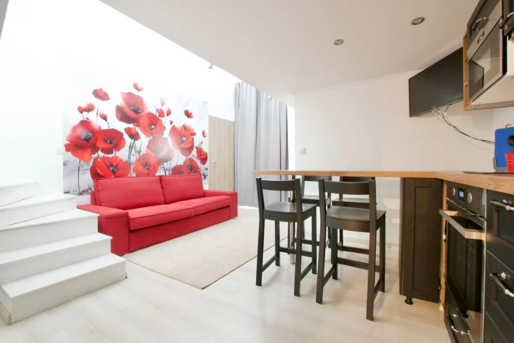 Standard Apartment By Hi5- Rose Street'S Home ブダペスト エクステリア 写真